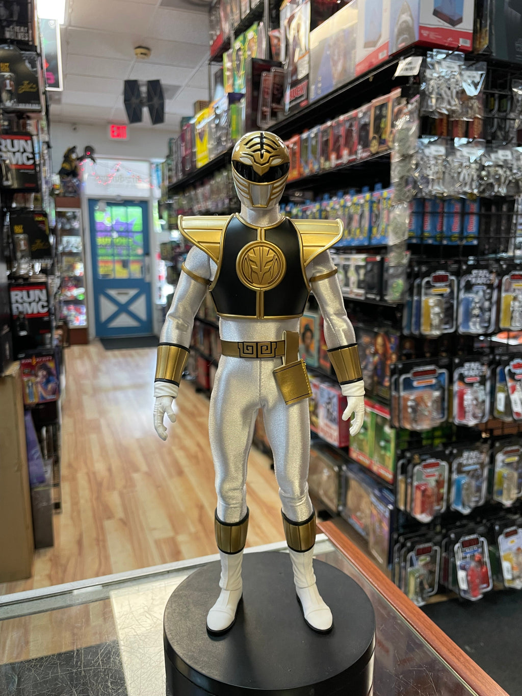 White Ranger 1/6 Scale (Threezero, MMPR Power Rangers) COMPLETE product image 8, provided for visual reference and product
