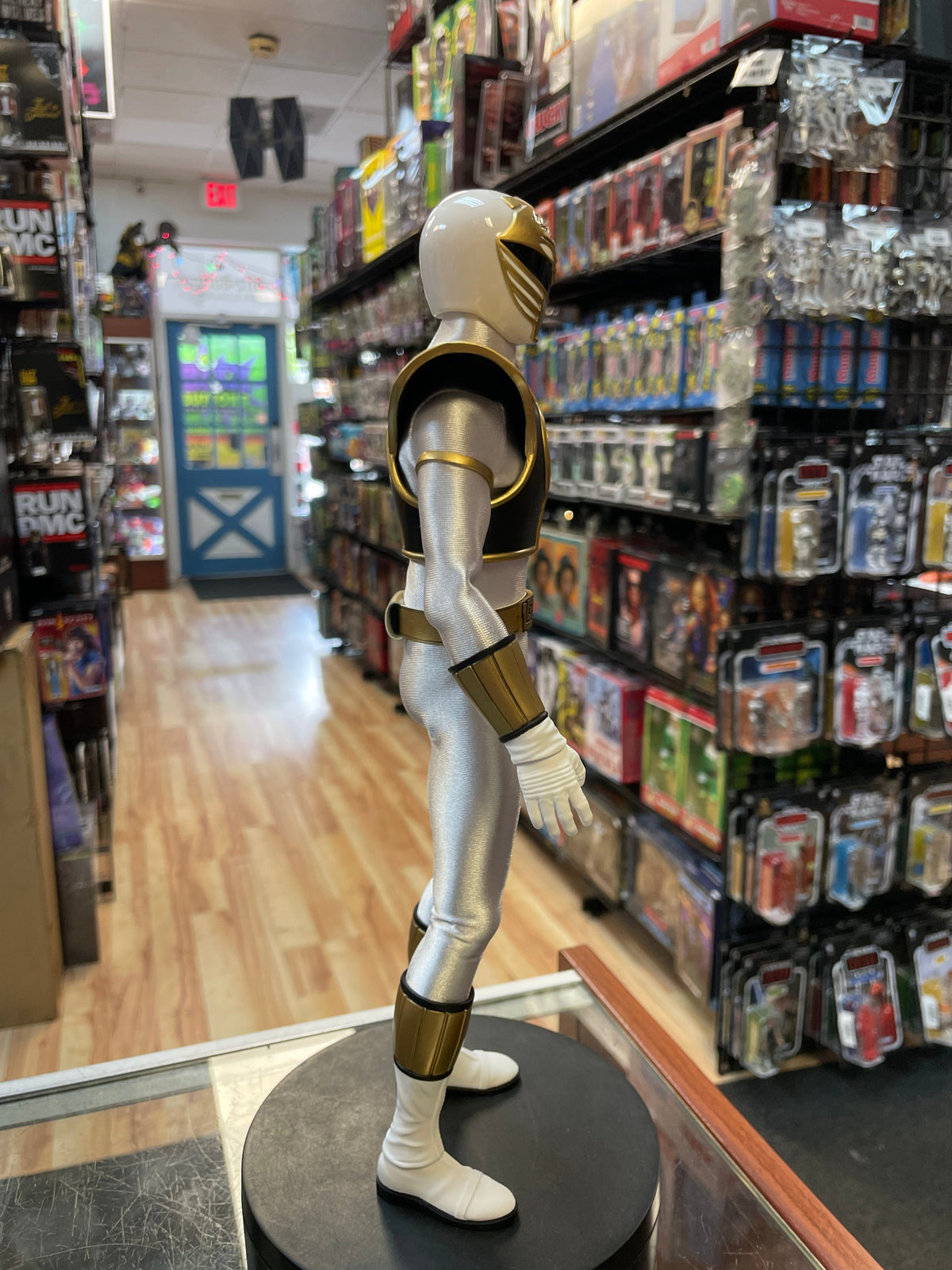 White Ranger 1/6 Scale (Threezero, MMPR Power Rangers) COMPLETE product image 3, provided for visual reference and product