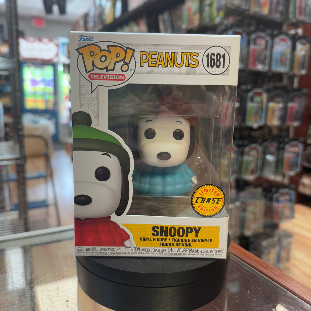 Snoopy in Coat #1691 (Funko Pop!, Snoopy) **CHASE** product image 1, provided for visual reference and product detail review