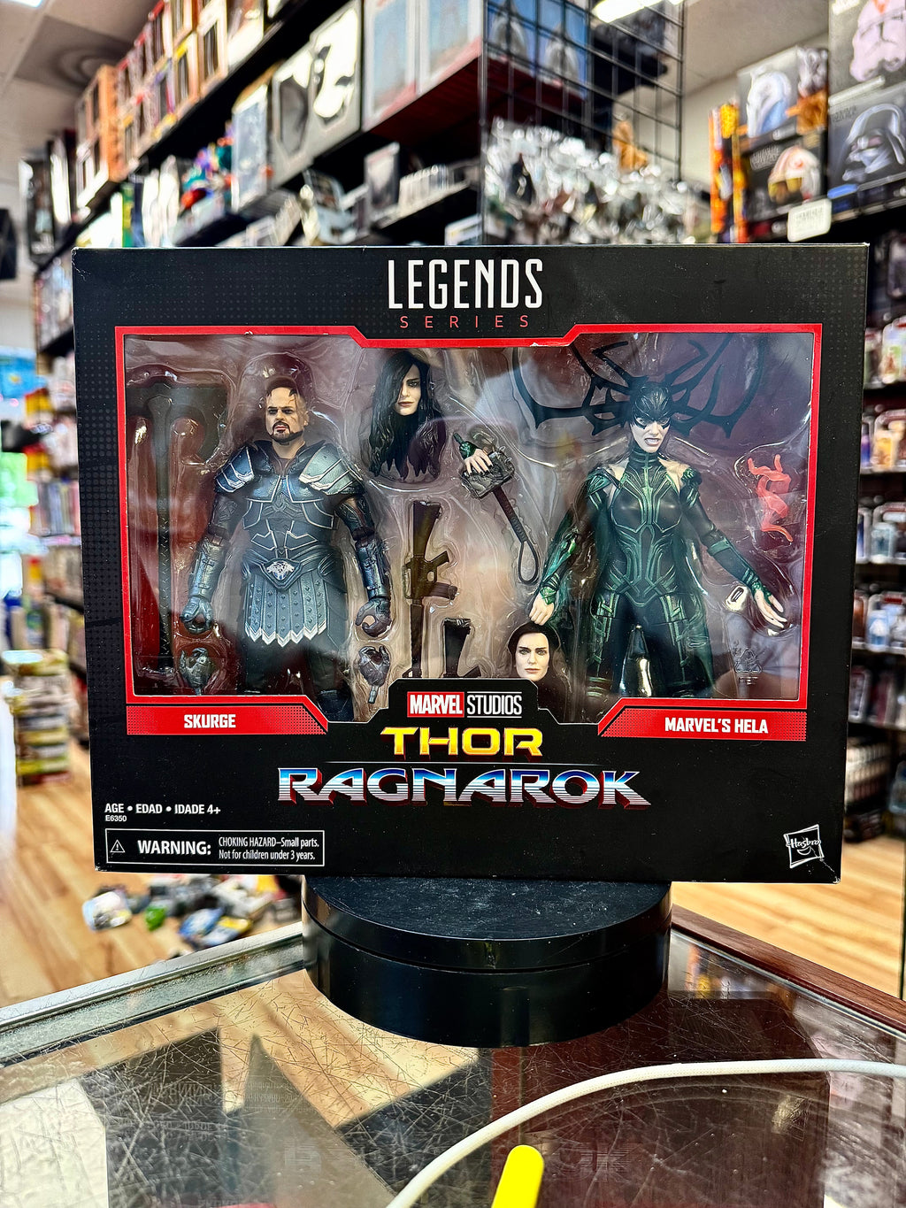 Skurge & Hela 2 Pack Thor Ragnarok (Marvel Legends, Hasbro) *SEALED* product image 1, provided for visual reference and