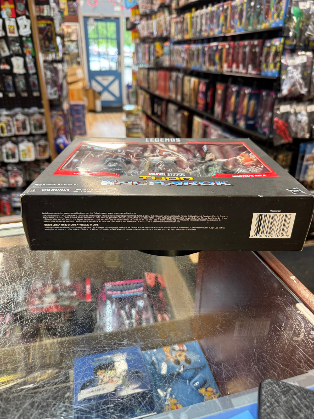 Skurge & Hela 2 Pack Thor Ragnarok (Marvel Legends, Hasbro) *SEALED* product image 6, provided for visual reference and