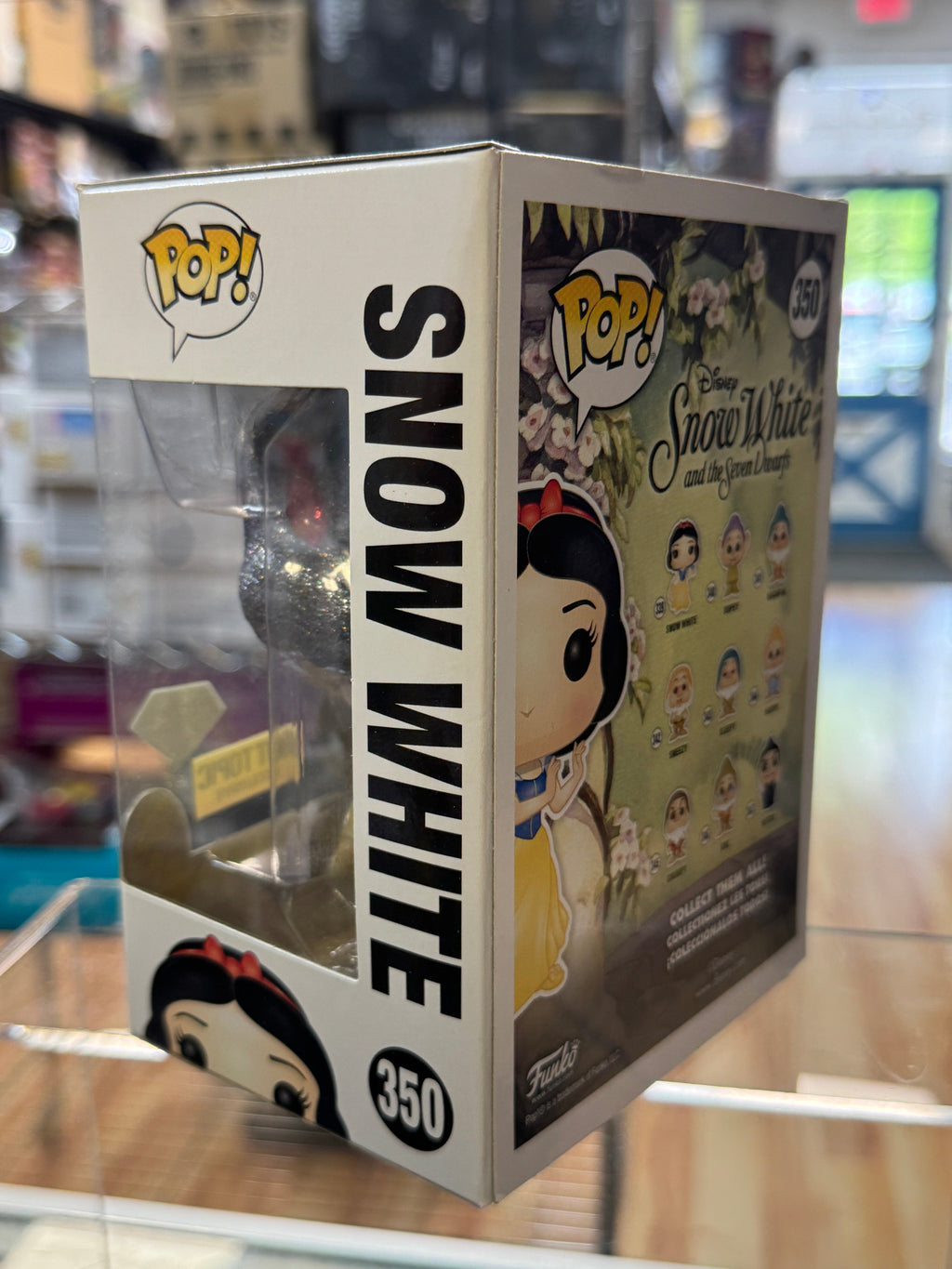 Diamond Snow White #350 (Funko Pop,Disney) product image 15, provided for visual reference and product detail review