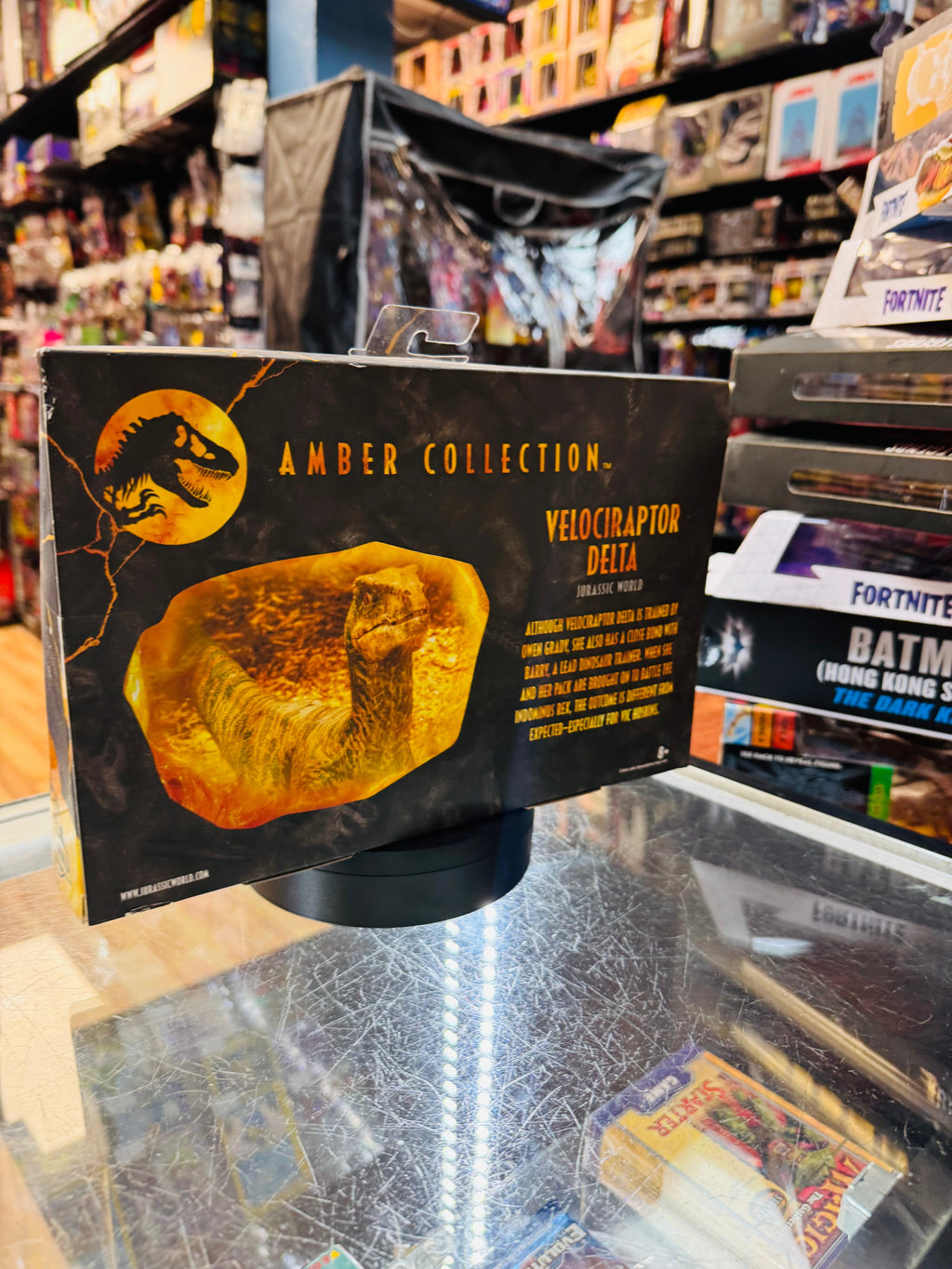 Velociraptor Delta (Jurassic Park Amber Collection, Mattel) SEALED product image 3, provided for visual reference and