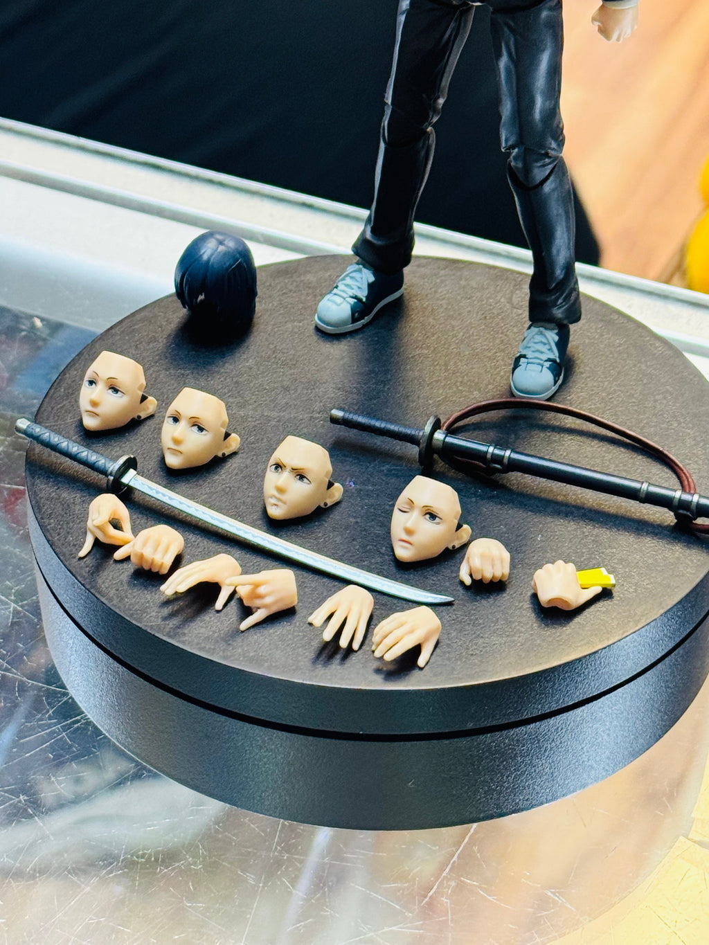 Aki (Bandai SH Figuarts, Chainsaw Man) *INCOMPLETE* product image 7, provided for visual reference and product detail review