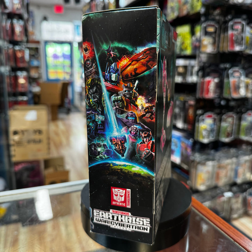Arcee Earthrise Deluxe Class (Transformers Generations, Hasbro) Sealed product image 4, provided for visual reference and