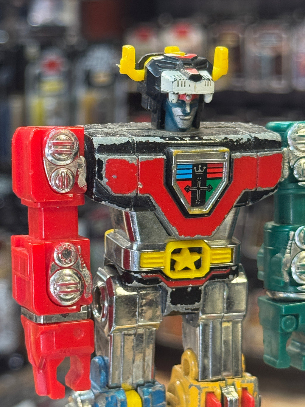 Lion Bot Minature (Vintage Voltron, Matchbox) LOOSE product image 10, provided for visual reference and product detail review