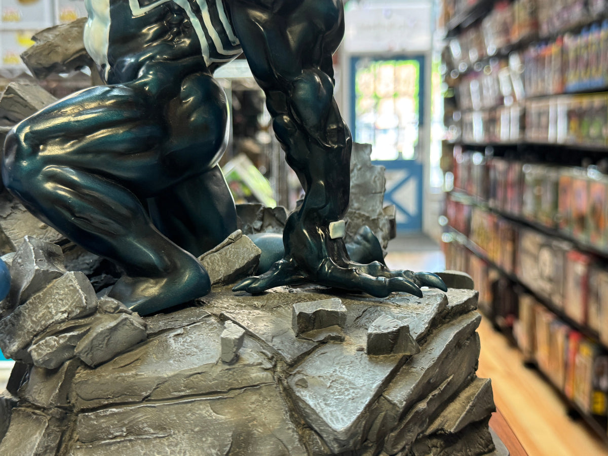 Spider-Man vs Venom Diorama Statue (Vintage Bowen Designs, Marvel) **No Box** product image 6, provided for visual reference