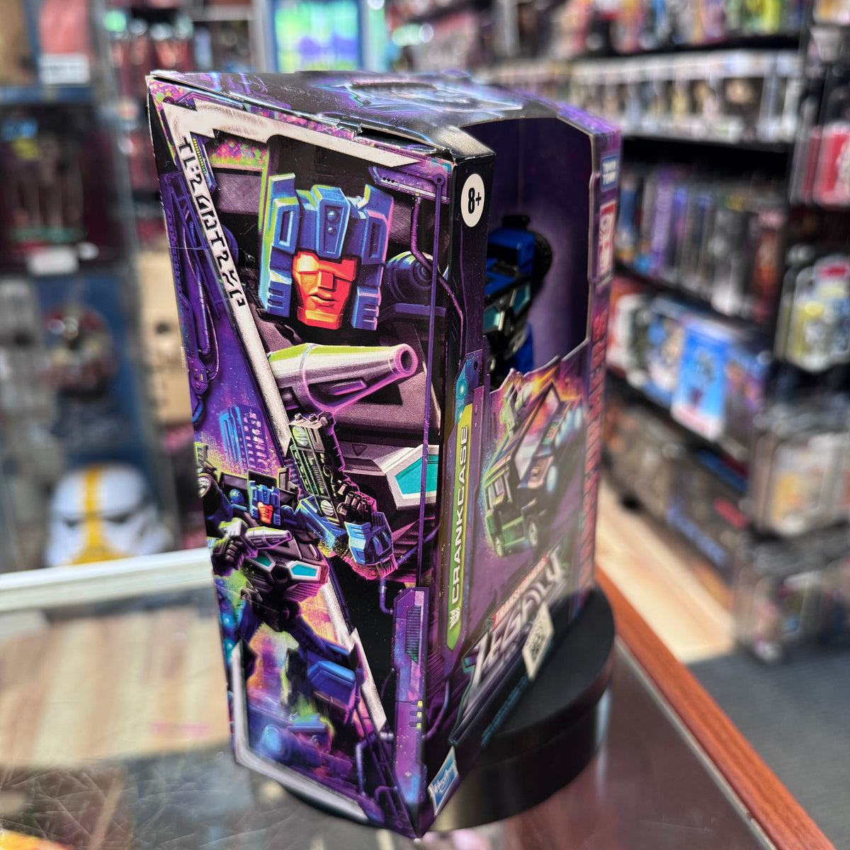 Crankcase Legacy Deluxe Class (Transformers Generations, Hasbro) Sealed product image 2, provided for visual reference and