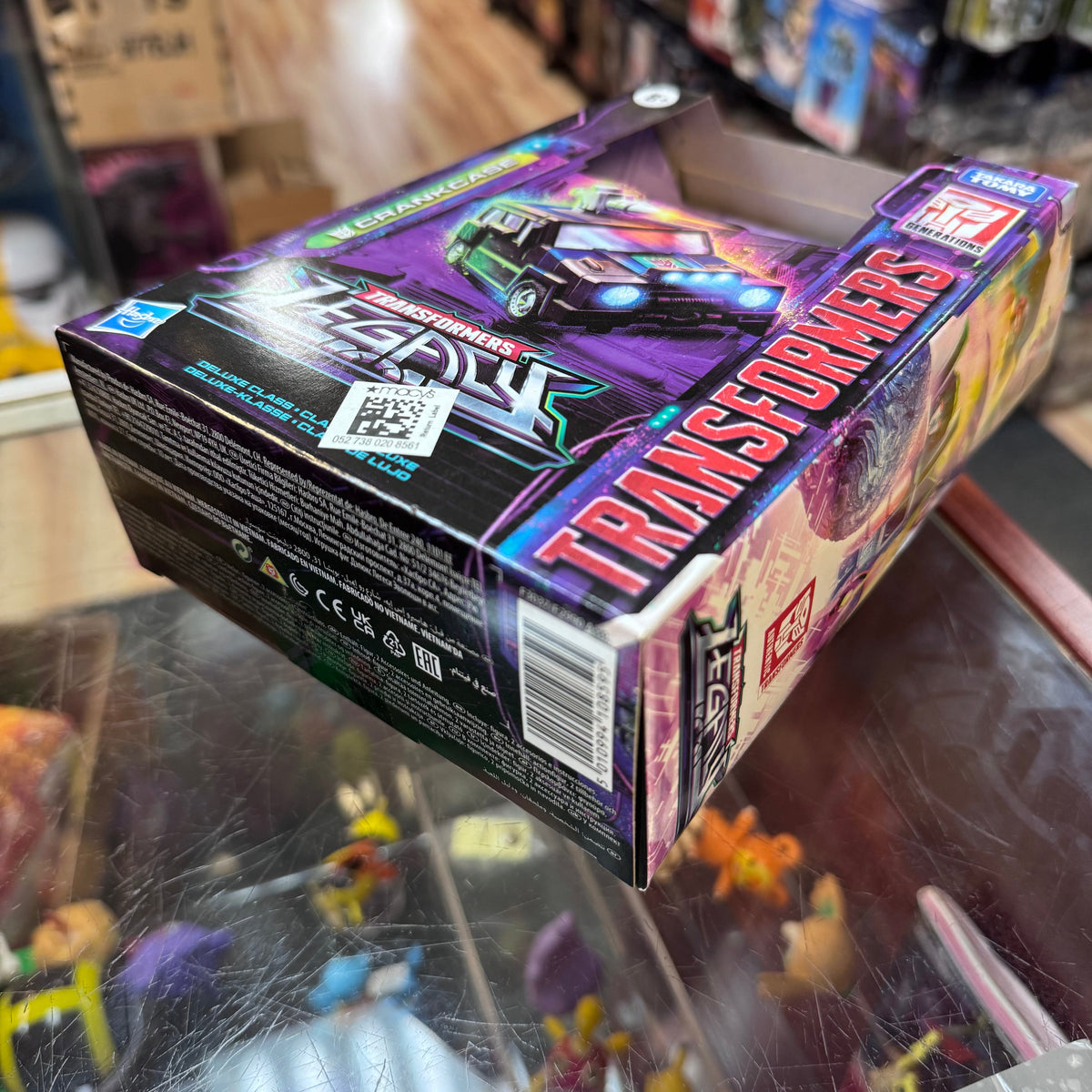 Crankcase Legacy Deluxe Class (Transformers Generations, Hasbro) Sealed product image 6, provided for visual reference and