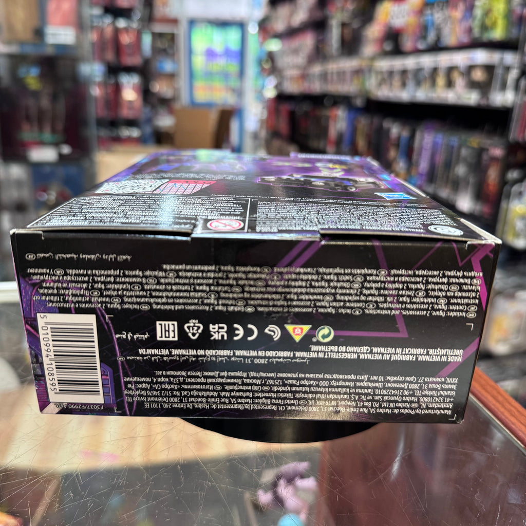 Crankcase Legacy Deluxe Class (Transformers Generations, Hasbro) Sealed product image 8, provided for visual reference and