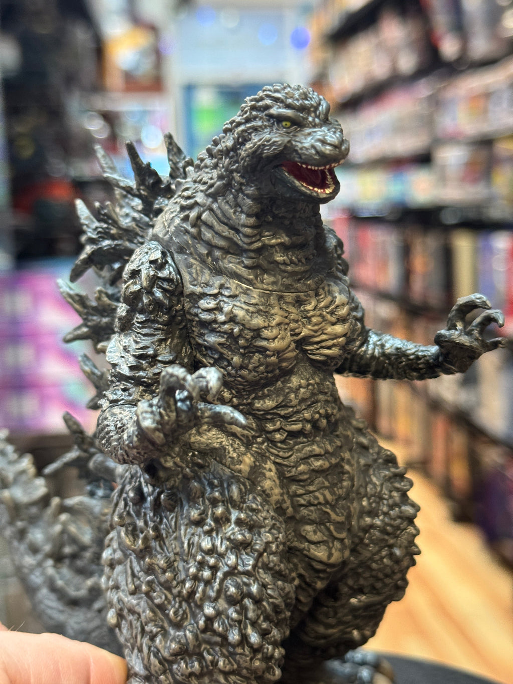 Monster Roar Red Minus One Vinyl Statue (Godzilla, Banpresto) product image 3, provided for visual reference and product
