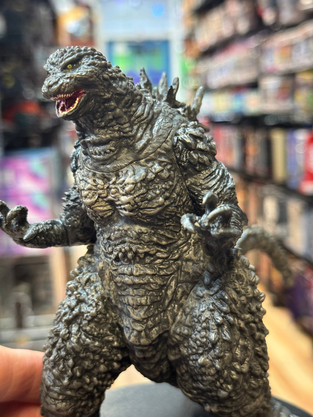 Monster Roar Red Minus One Vinyl Statue (Godzilla, Banpresto) product image 4, provided for visual reference and product