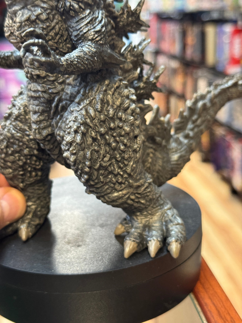 Monster Roar Red Minus One Vinyl Statue (Godzilla, Banpresto) product image 6, provided for visual reference and product