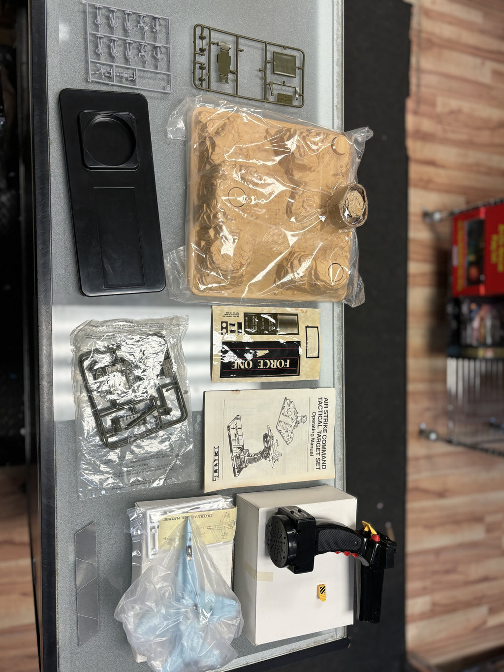 Air Strike Command Missle Site (Vintage Force One, ERTL) OPENED product image 5, provided for visual reference and product