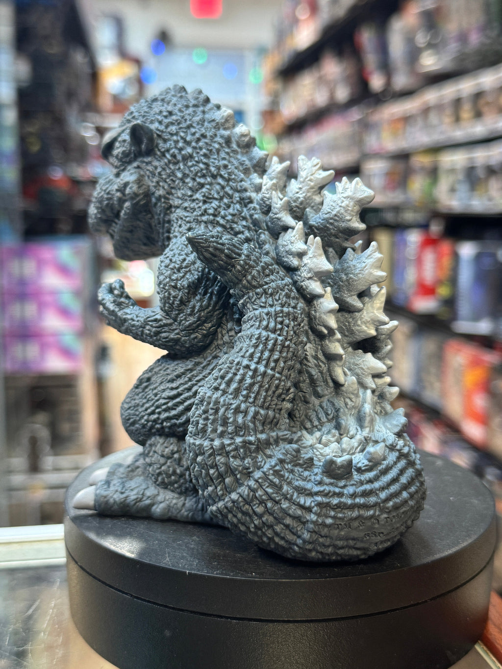 1954 Godzilla Enshrined Vinyl Statue A (Godzilla, Banpresto) product image 4, provided for visual reference and product