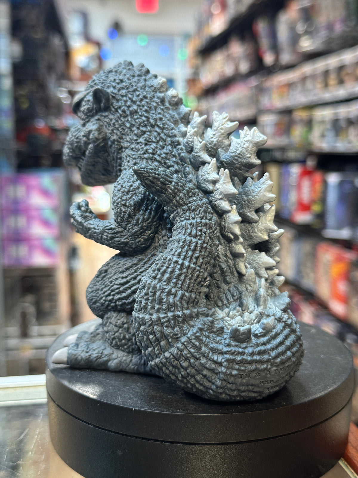 1954 Godzilla Enshrined Vinyl Statue A (Godzilla, Banpresto) product image 4, provided for visual reference and product