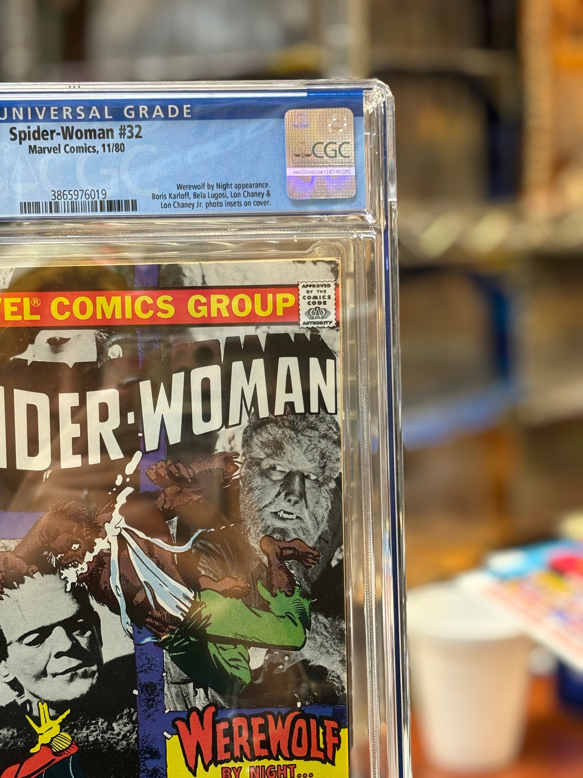 Spider-Woman #32 (Marvel Comics, CGC Graded 9.4 WHITE) product image 3, provided for visual reference and product detail