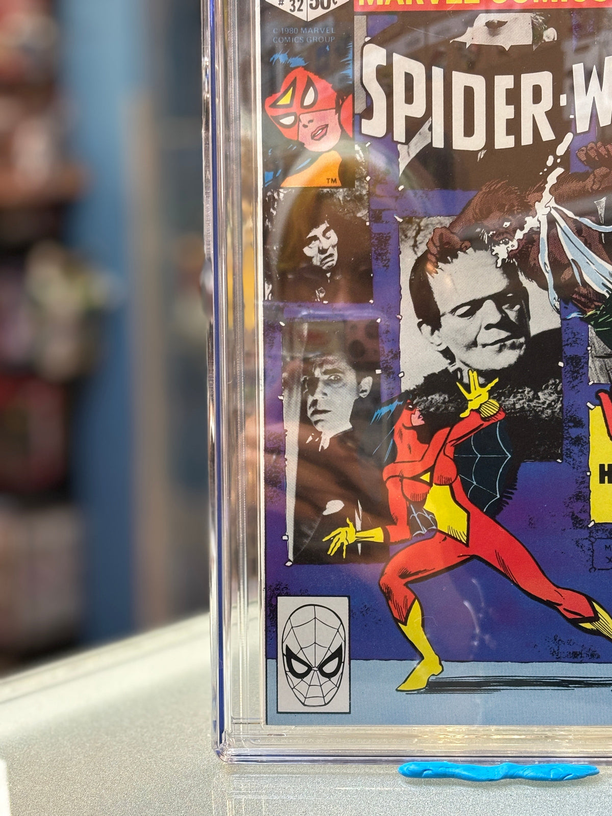 Spider-Woman #32 (Marvel Comics, CGC Graded 9.4 WHITE) product image 4, provided for visual reference and product detail