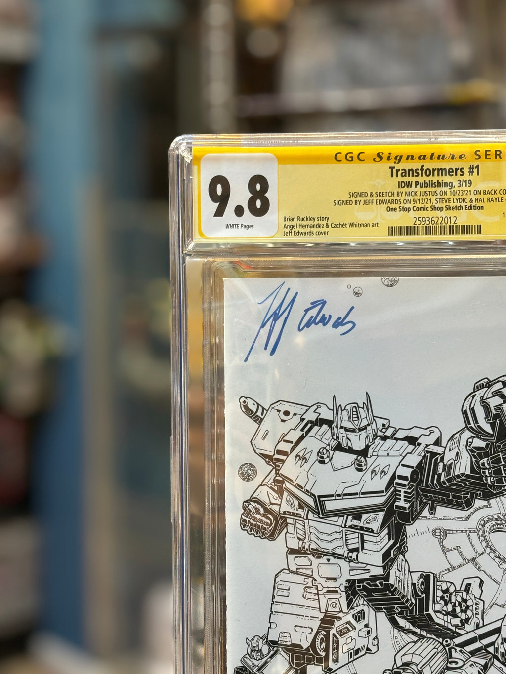 Transformers #1 (IDW Publishing, CGC Graded 9.8 WHITE) product image 2, provided for visual reference and product detail