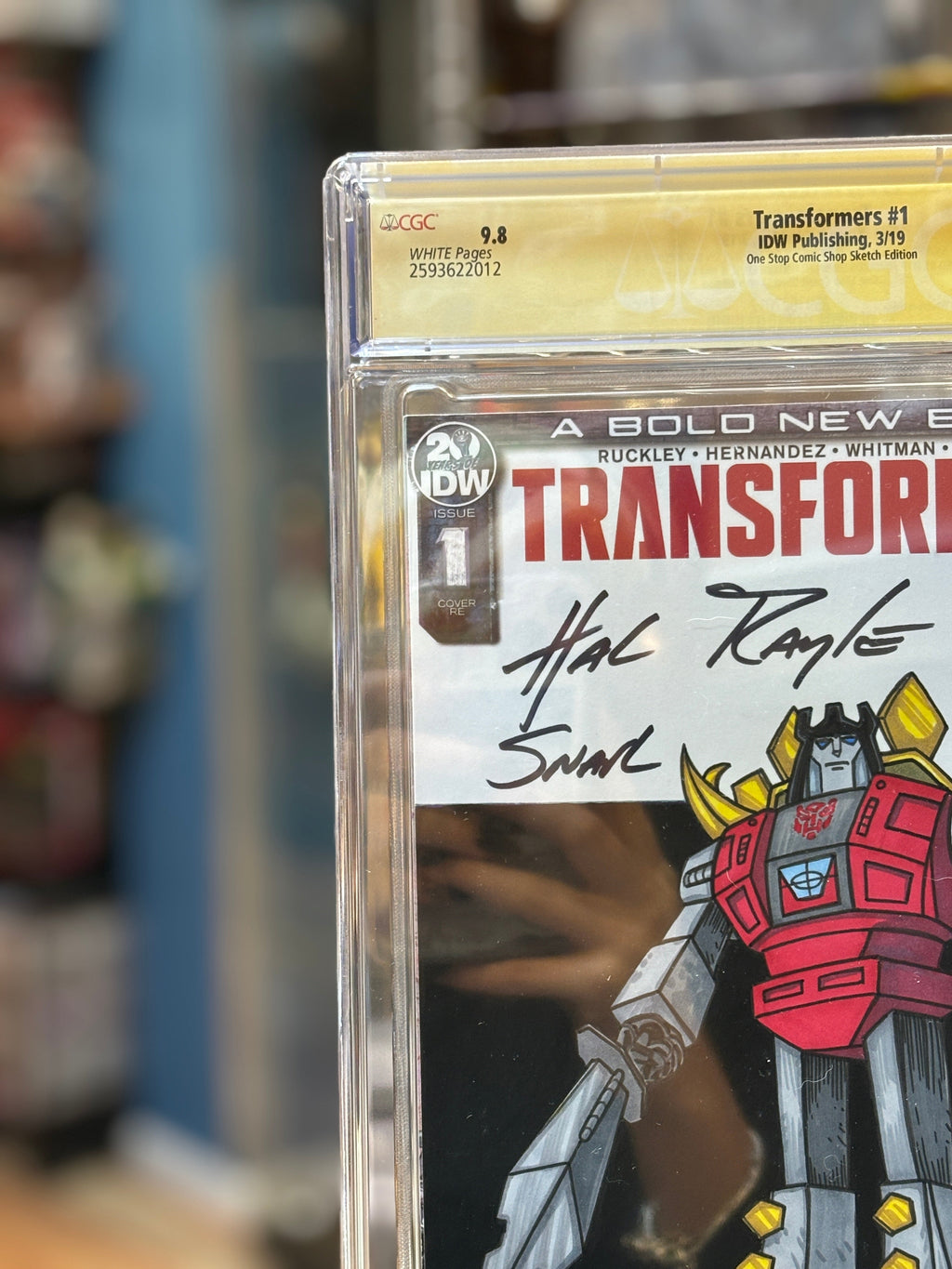 Transformers #1 (IDW Publishing, CGC Graded 9.8 WHITE) product image 7, provided for visual reference and product detail