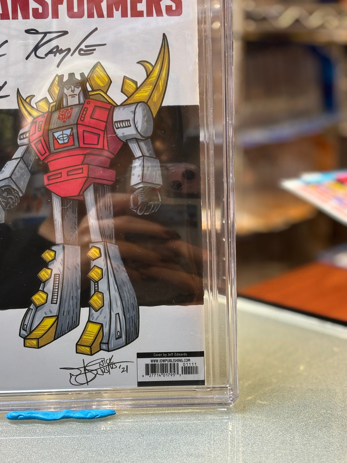 Transformers #1 (IDW Publishing, CGC Graded 9.8 WHITE) product image 10, provided for visual reference and product detail