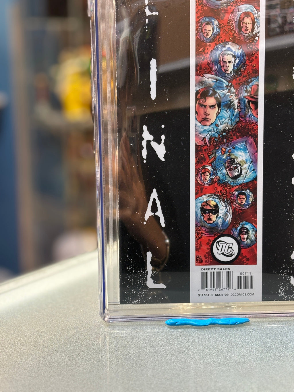 Final Crisis #7 (DC Comics, CGC Graded 9.8 WHITE) product image 4, provided for visual reference and product detail review