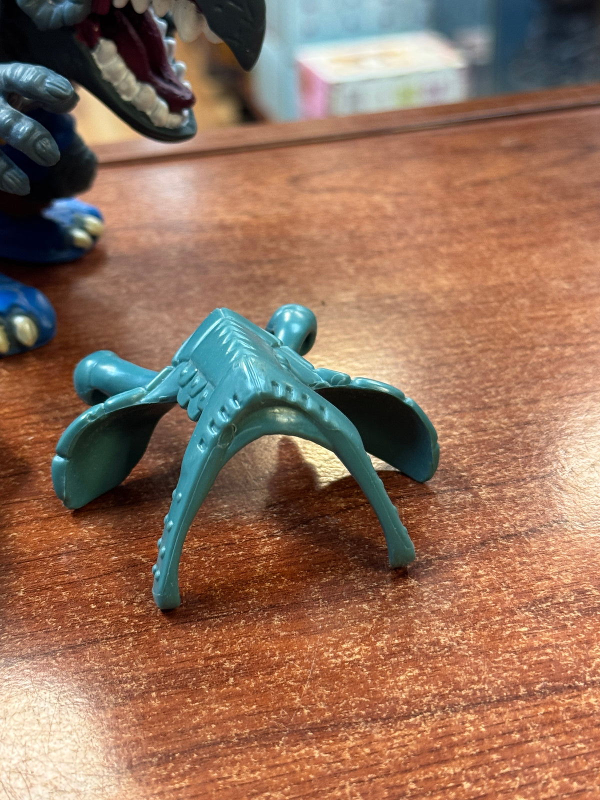 Spike Martial Arts Master (Vintage Extreme Dinosaurs, Mattel) **COMPLETE** product image 6, provided for visual reference