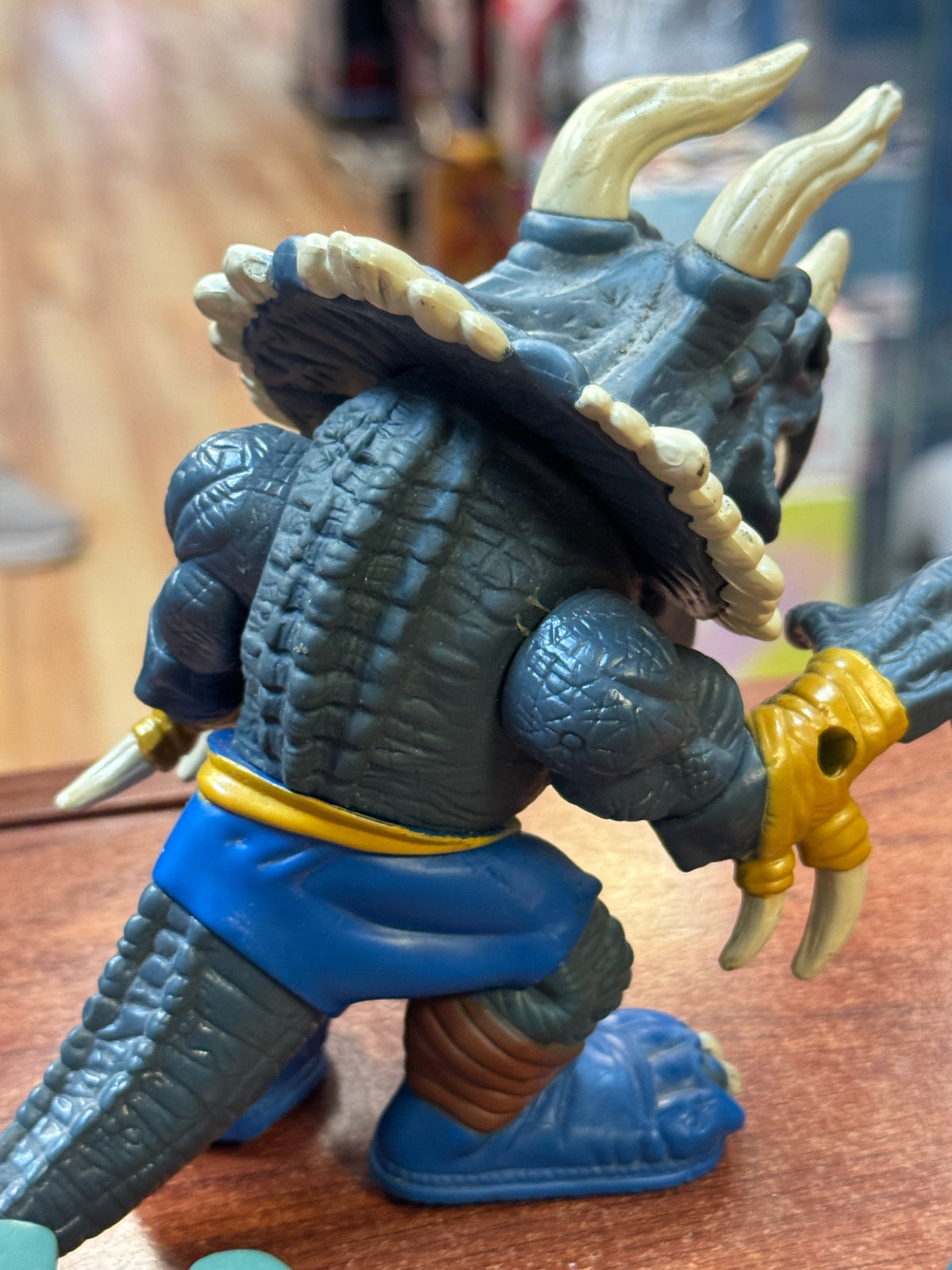 Spike Martial Arts Master (Vintage Extreme Dinosaurs, Mattel) **COMPLETE** product image 5, provided for visual reference
