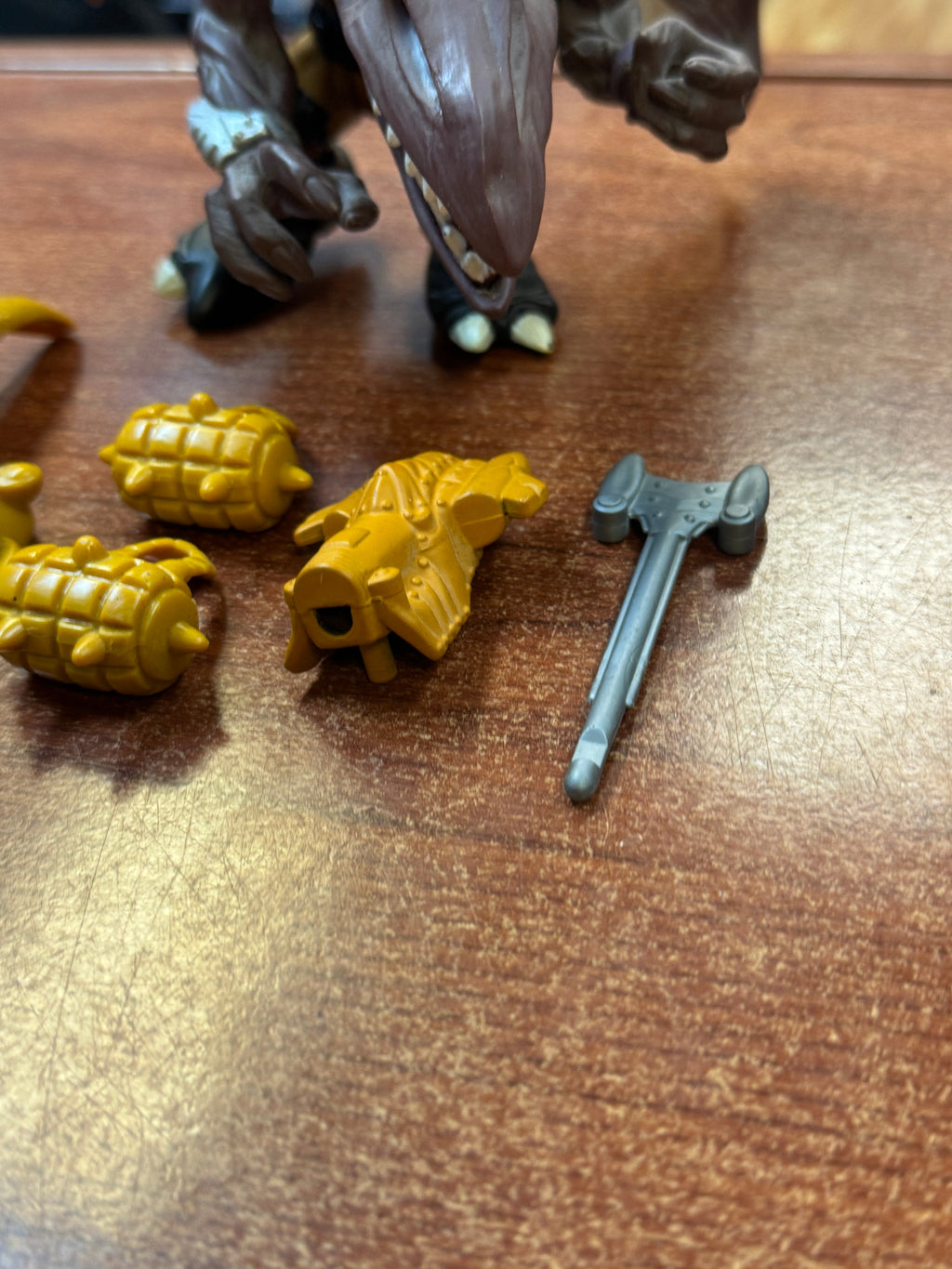 Bullzeye Arial Fighter (Vintage Extreme Dinosaurs, Mattel) **COMPLETE** product image 10, provided for visual reference and