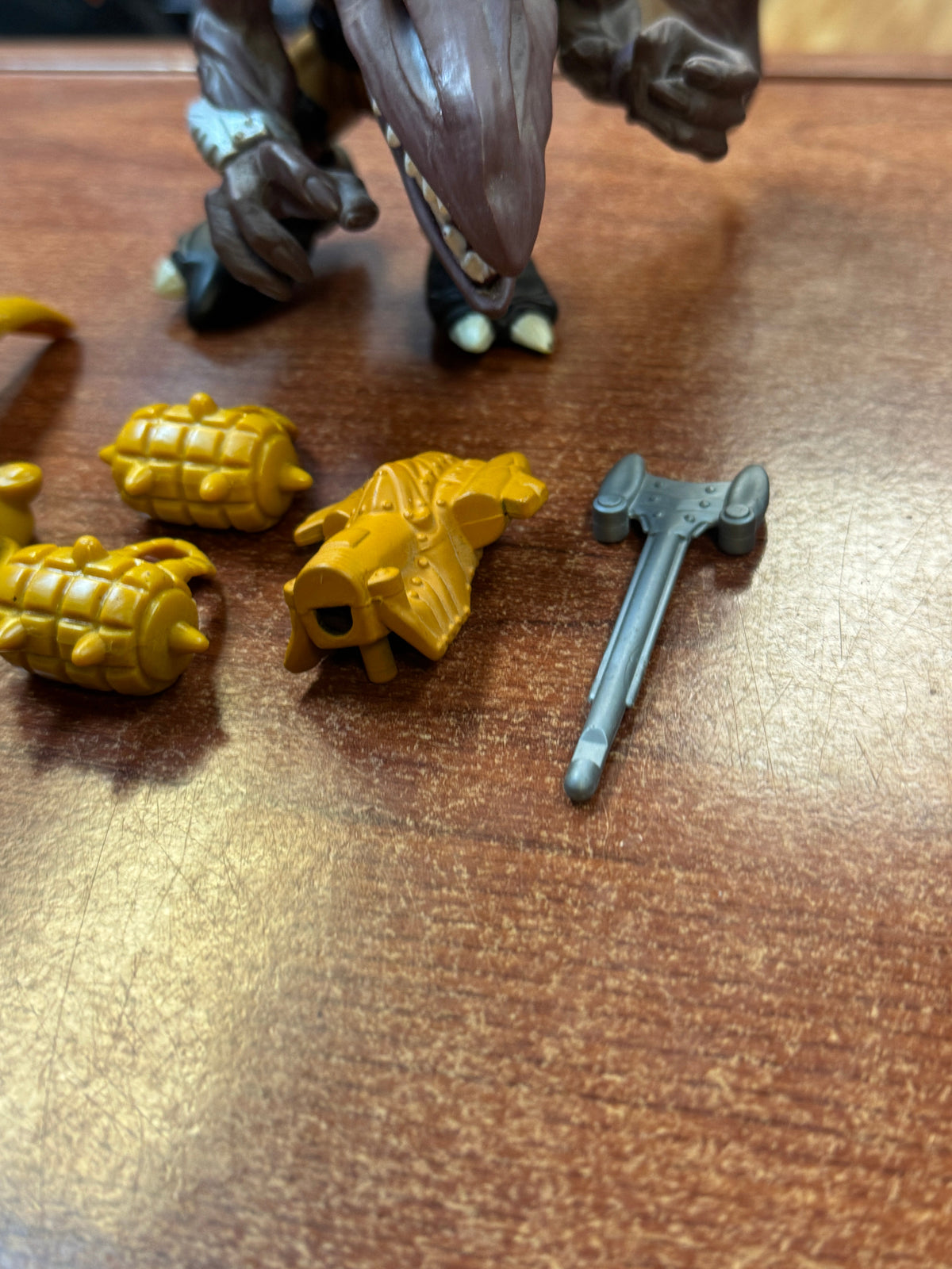 Bullzeye Arial Fighter (Vintage Extreme Dinosaurs, Mattel) **COMPLETE** product image 10, provided for visual reference and