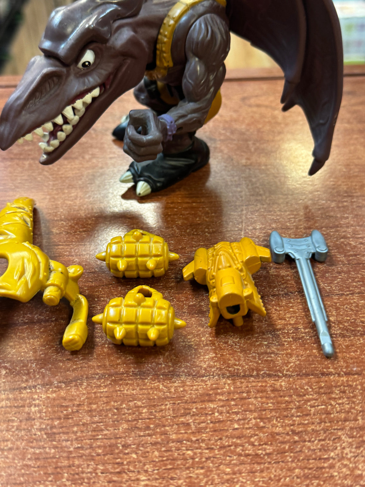 Bullzeye Arial Fighter (Vintage Extreme Dinosaurs, Mattel) **COMPLETE** product image 3, provided for visual reference and