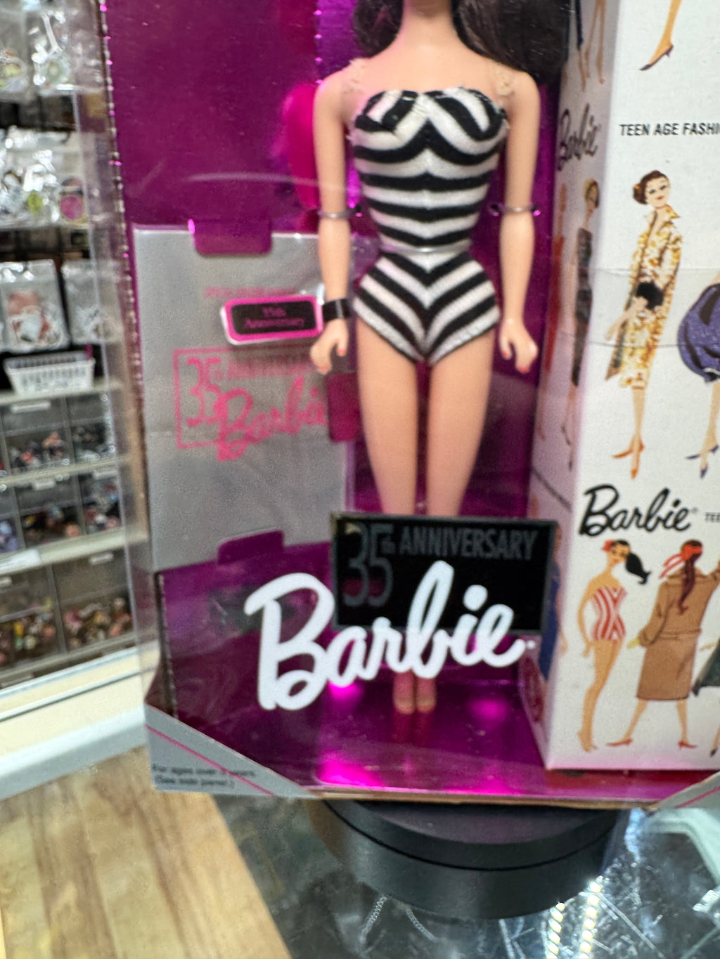 Brunette 35th Anniversary 11782 (Vintage Barbie, Mattel) SEALED product image 8, provided for visual reference and product