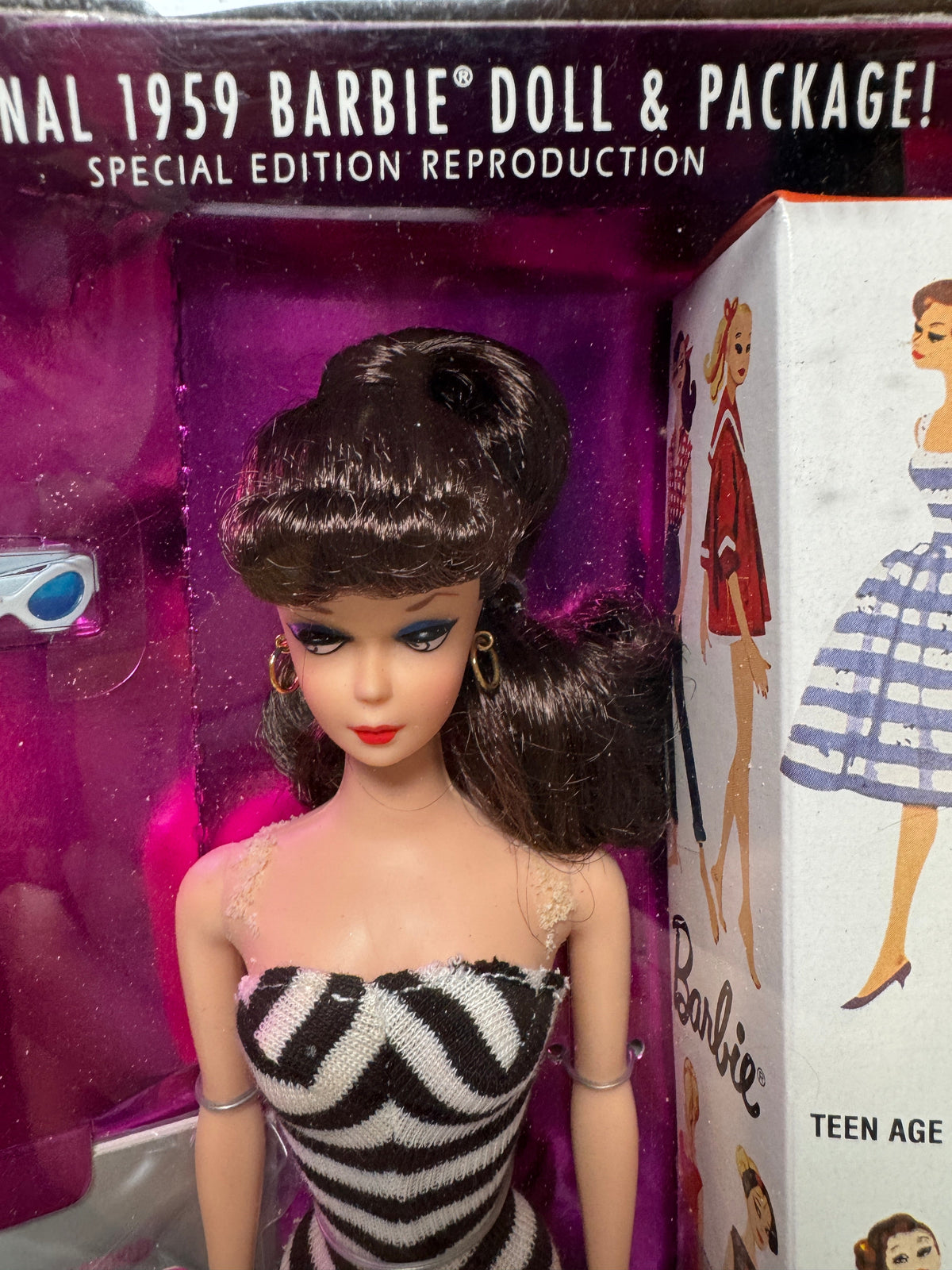 Brunette 35th Anniversary 11782 (Vintage Barbie, Mattel) SEALED product image 7, provided for visual reference and product