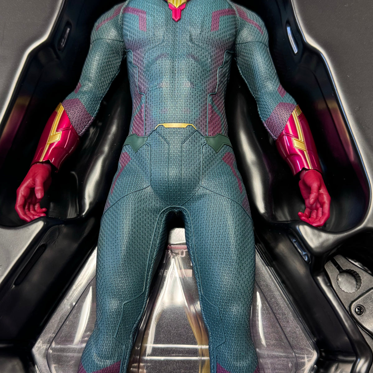 Vision Wanda Vision TMS037 (Marvel, Hot Toys) Open Box product image 13, provided for visual reference and product detail
