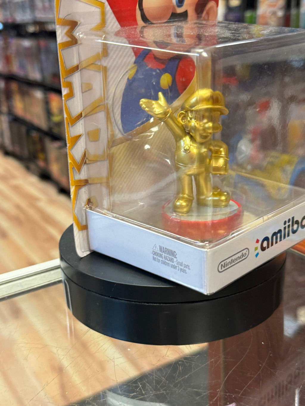 Gold Edition Super Mario (Nintendo, Amibo Life Character) SEALED product image 5, provided for visual reference and product