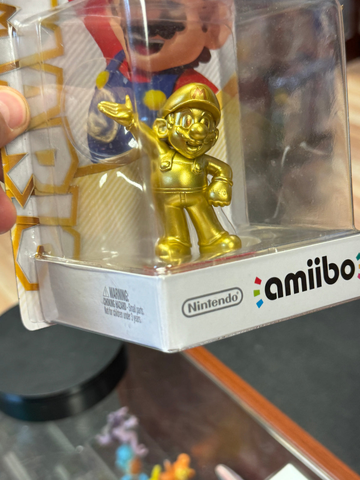 Gold Edition Super Mario (Nintendo, Amibo Life Character) SEALED product image 9, provided for visual reference and product