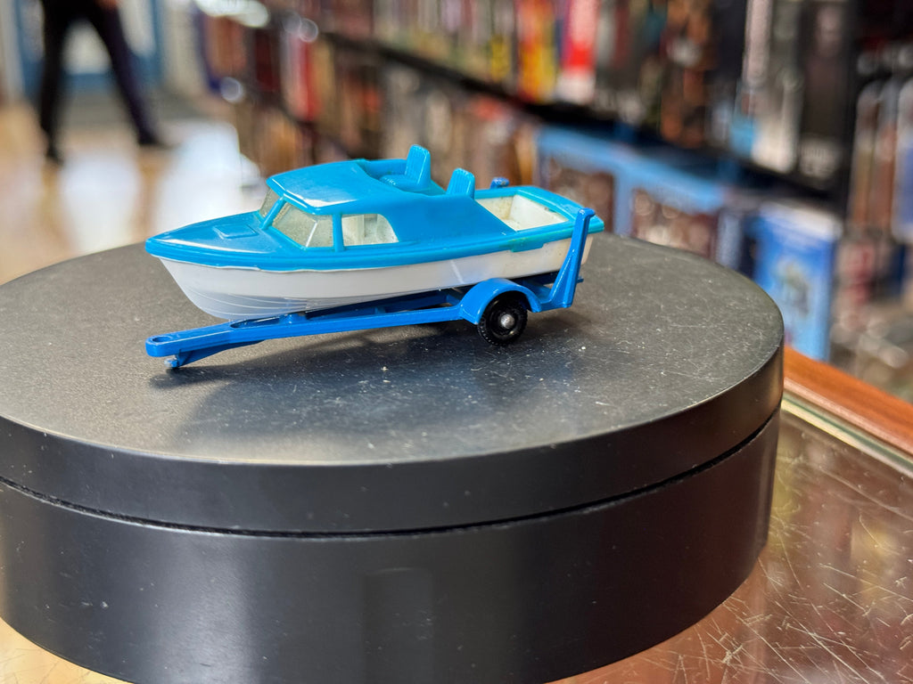 Boat & Trailer Diecast (Vintage Matchbox, Lesney) product image 1, provided for visual reference and product detail review