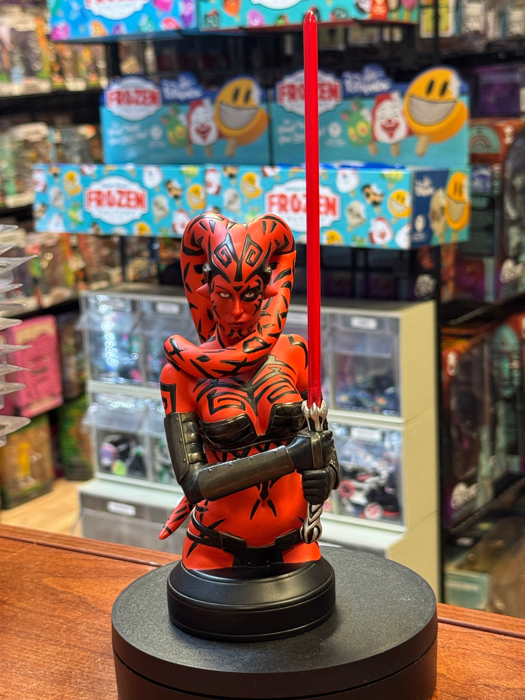 Darth Talon Mini Bust Statue (Star Wars, Gentle Giant) product image 4, provided for visual reference and product detail