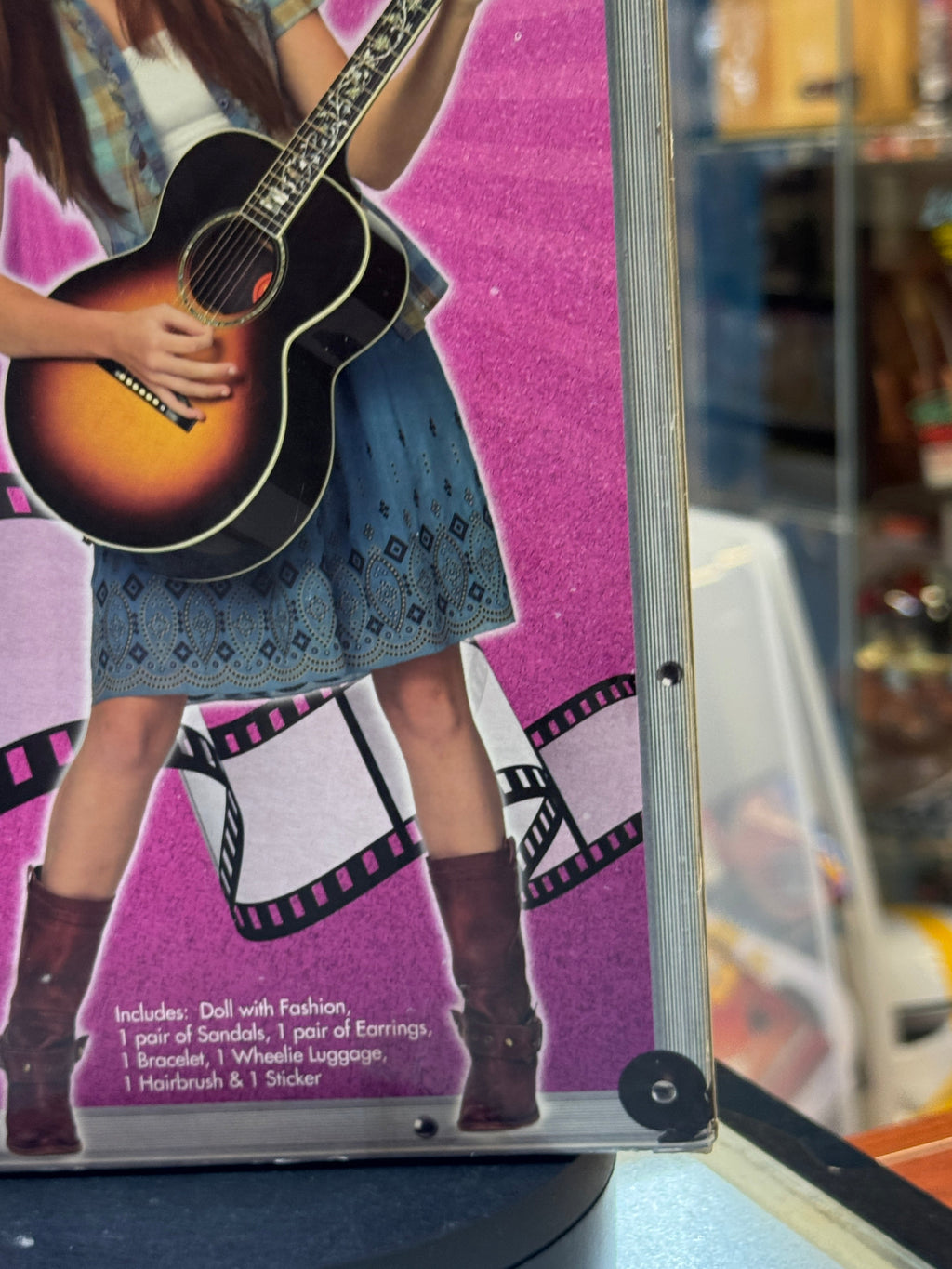 Hannah Montana The Movie Doll (Vintage Barbie Style, Jakks) product image 9, provided for visual reference and product