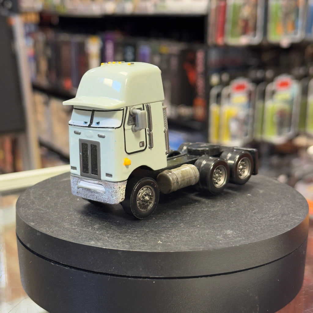 Boxcar Semi Diecast 1:55 (Pixar Cars, Mattel) product image 4, provided for visual reference and product detail review