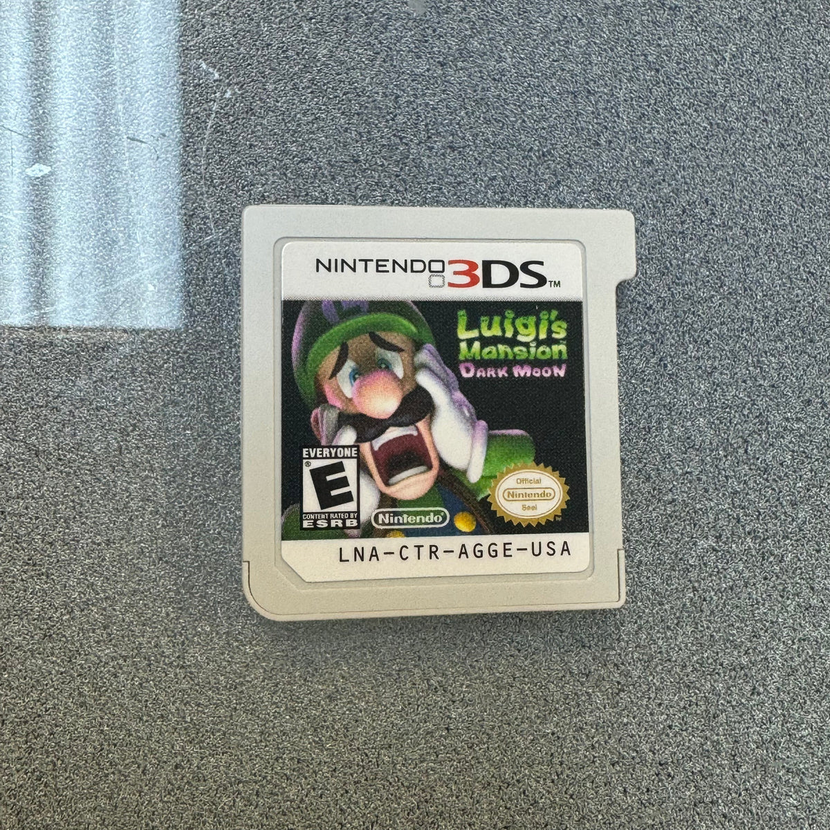 Luigis Mansion Dark Moon 5669 (Nintendo 3DS,Video Games) product image 5, provided for visual reference and product detail