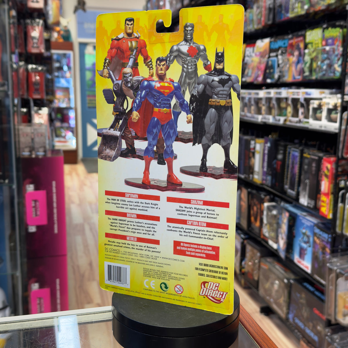 Dark Knight Batman Public Enemy (DC Direct, Batman) product image 3, provided for visual reference and product detail review