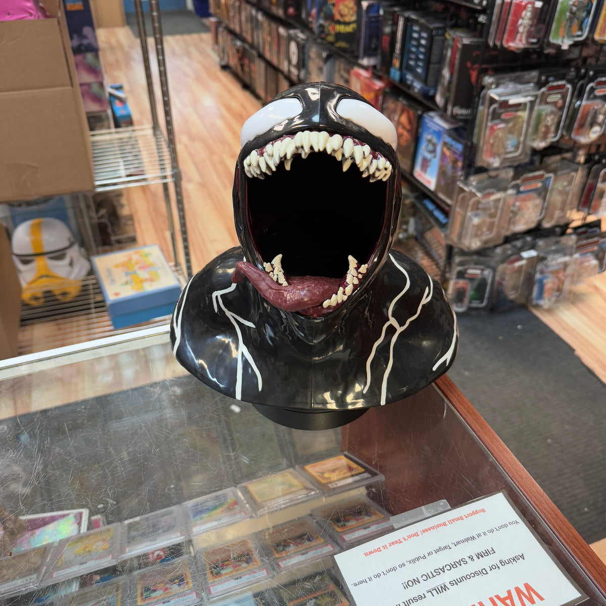 Venom Popcorn Bucket 9091 (Venom the last Dance, Regal) product image 2, provided for visual reference and product detail