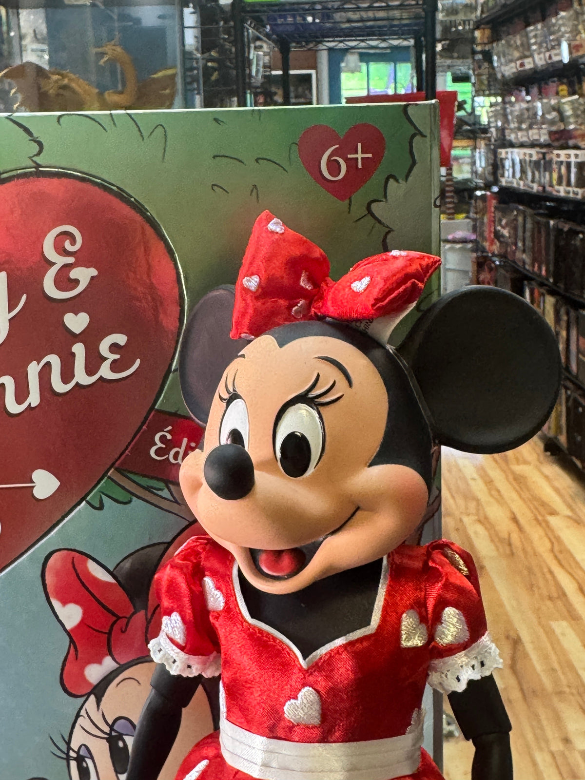 Mickey & Minnie Mouse 12" Doll LE (Disney World, Valentines Day) **OPEN BOX** product image 5, provided for visual reference