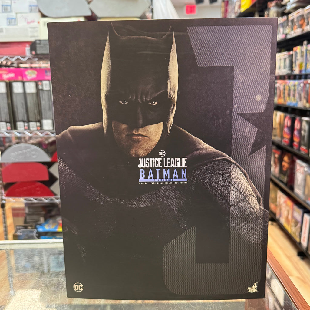 Batman Justice League Deluxe 1/6 MMS 456 (DC, Batman, Hot Toys) COMPLETE product image 19, provided for visual reference and