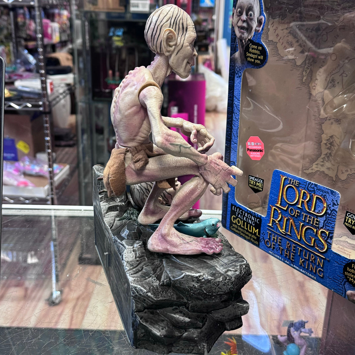 Electronic Talking Gollum (Lord of the Rings, ToyBiz) Open Box product image 11, provided for visual reference and product