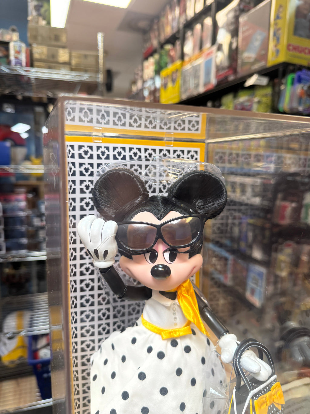Pocka Dot Minnie Mouse Doll (Disney, Designer Signature Series) **SEALED** product image 3, provided for visual reference