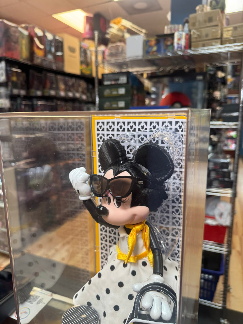 Pocka Dot Minnie Mouse Doll (Disney, Designer Signature Series) **SEALED** product image 2, provided for visual reference