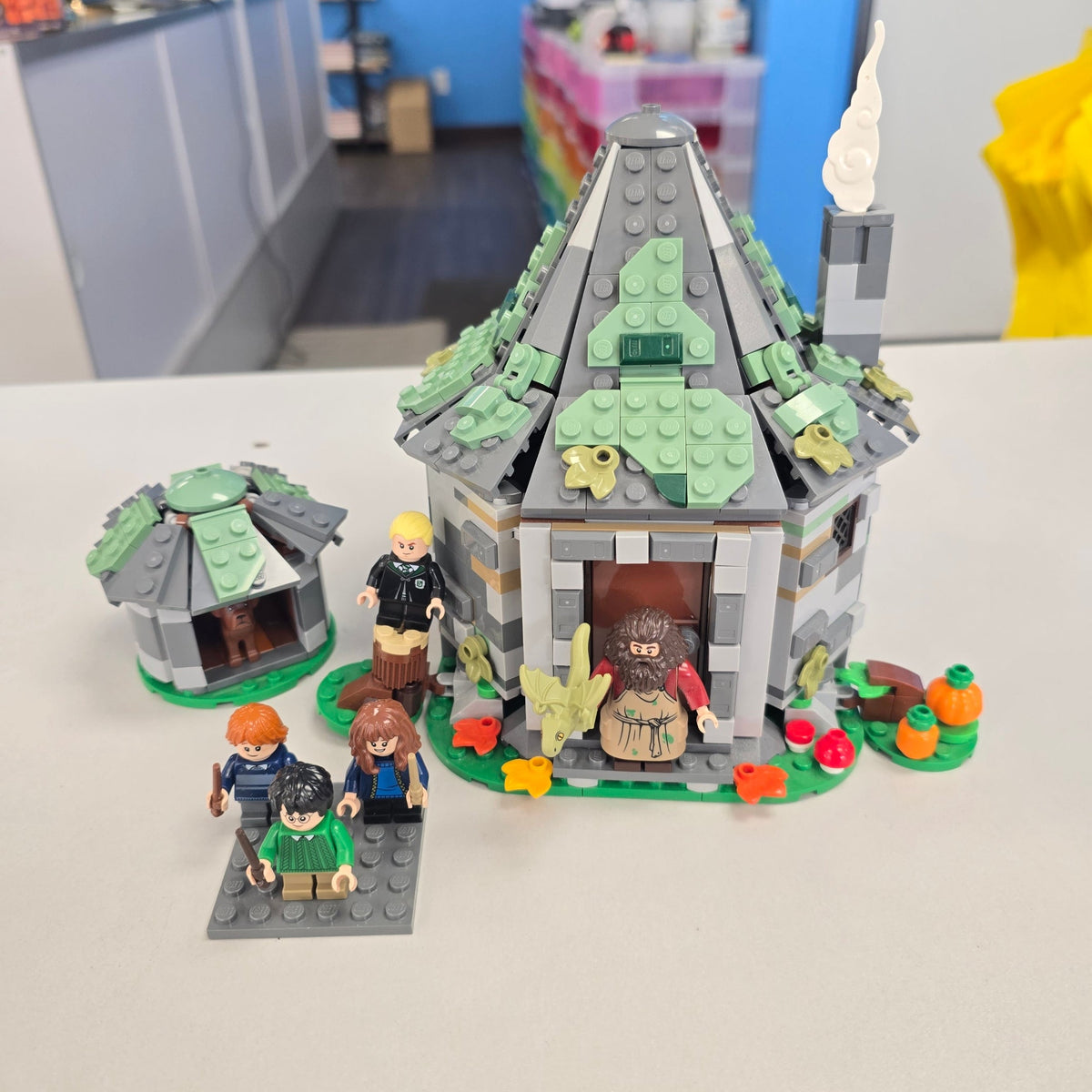 76428 Hagrid's Hut: An Unexpected Visit (Retired) (Previously Owned) product image 1, provided for visual reference and