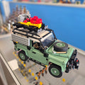 10317 Land Rover Classic Defender 90 (Previously Owned) product image 1, provided for visual reference and product detail